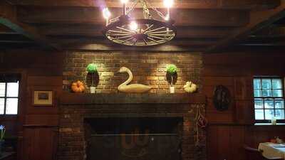 Financier Chesapeake Bar & Grill