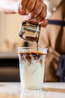 Maven Coffee + Cocktails