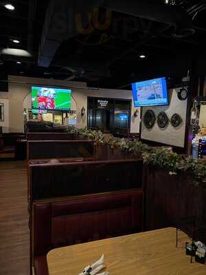 Dino's Italian Restaurant & Lounge