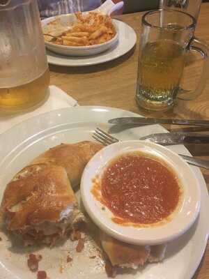 Dino's Italian Restaurant & Lounge