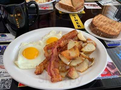 M & M Diner