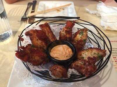 Uncle Bo's Pupu Bar & Grill