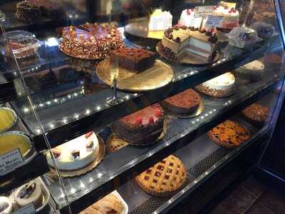 Morton's Gourmet Market