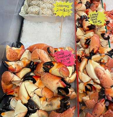 Morton's Gourmet Market