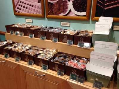 Honolulu Cookie Company At Ohanar Waikiki Malia By Outriggerr