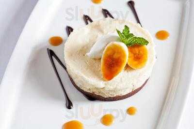 Hank's Seafood Restaurant