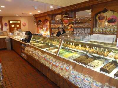 Kilwins Chocolate And Ice Cream