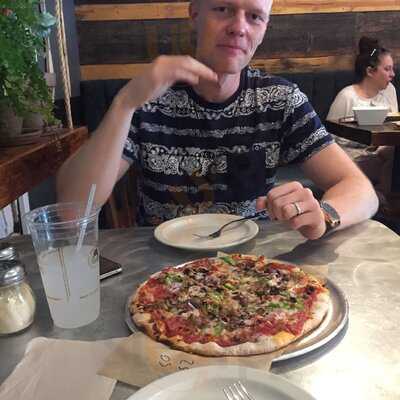 Bambino's Urban Pizzeria