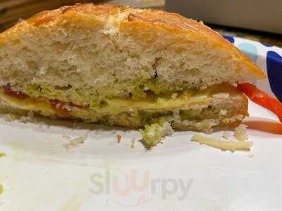 Les Halles Boulangerie-patisserie