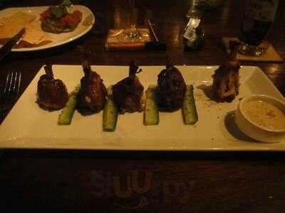 Tommy Bahama Restaurant & Bar