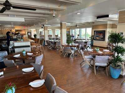 Tommy Bahama Restaurant & Bar