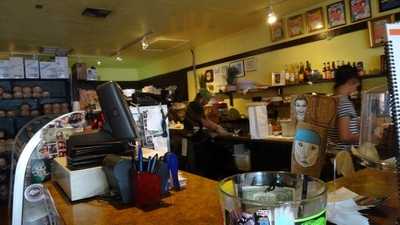 Pom Pom's Teahouse & Sandwicheria