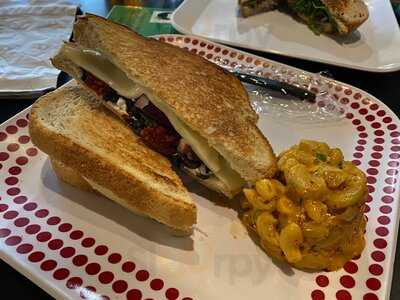 Pom Pom's Teahouse & Sandwicheria