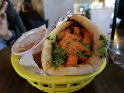 Bombay Pizza Company