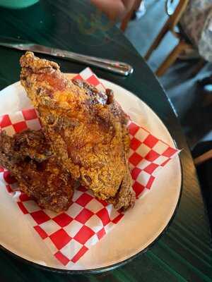 Leon's Fine Poultry & Oysters