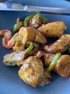 Chroma Modern Bar + Kitchen