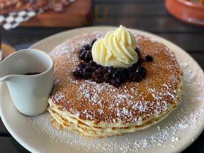 Chroma Modern Bar + Kitchen