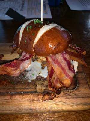 Teak Neighborhood Grill