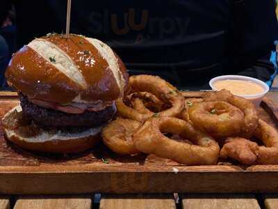 Teak Neighborhood Grill