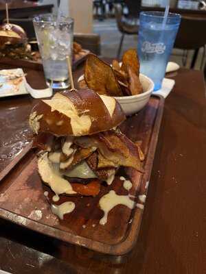 Teak Neighborhood Grill