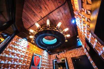 The Firestone Grill Room, Martini Bar & Skybar