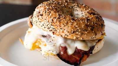 Harry G's Ny Deli & Cafe