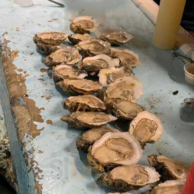 Lee & Rick's Oyster Bar