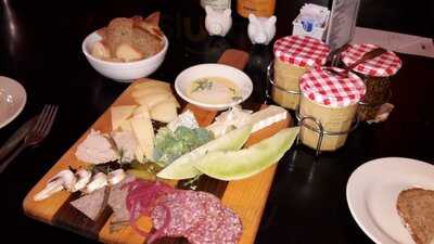 Gaulart & Maliclet French Cafe