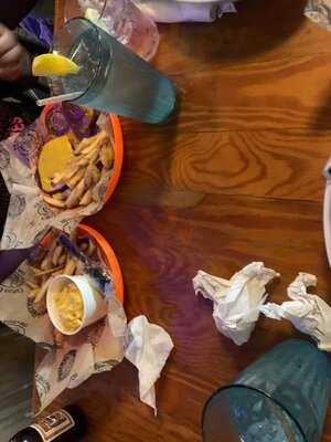 Captain Curt's Crab & Oyster Bar