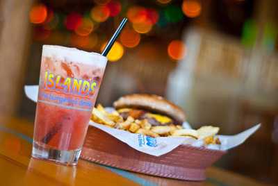 Islands Fine Burgers And Drinks