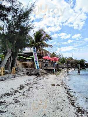 New Pass Grill And Bait Shop