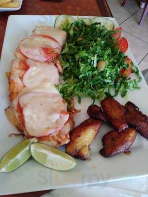 Mirna's Cuban Cuisine