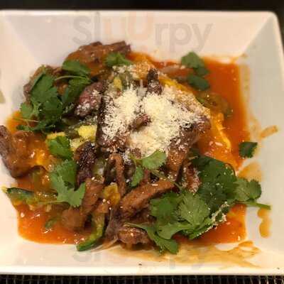 White Oak Kitchen + Drinks