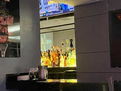 American Kitchen Bar And Grill