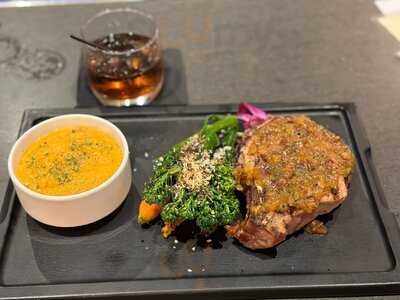 American Kitchen Bar And Grill