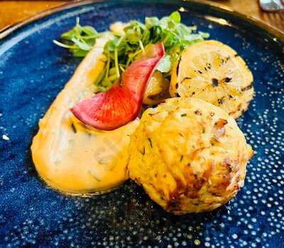 Deep Blu Seafood Grille