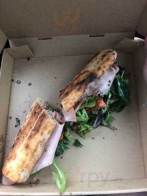 Luna Rossa Osteria Italiana