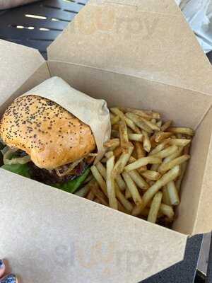 Geyser Point Bar & Grill