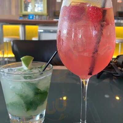 Eleve Rooftop Restaurant & Lounge