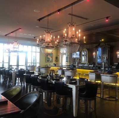 Eleve Rooftop Restaurant & Lounge