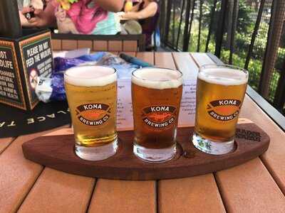 Trader Sam's Grog Grotto