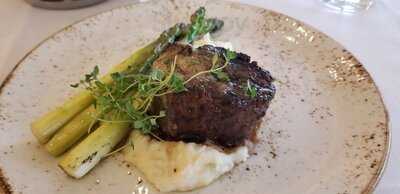 California Grill Lounge