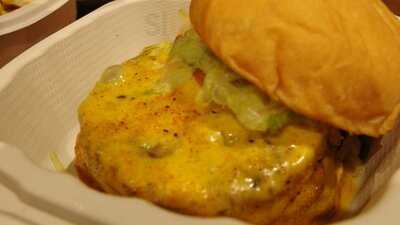 Teddy's Bigger Burgers - Waikiki