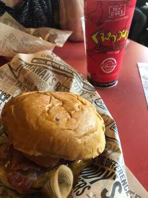 Teddy's Bigger Burgers - Waikiki