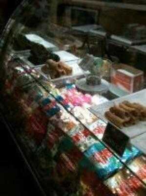 Paolo's Gelato & Gourmet