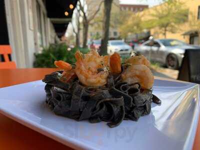 Paolo's Gelato & Gourmet