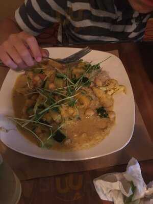 Good Earth Organic Eatery