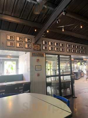 Cheeseburger Waikiki