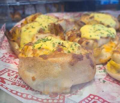 Salvatore's Old Fashioned Pizzeria