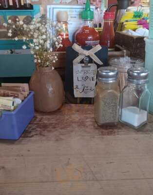 Three Little Birds Cafe & Catering